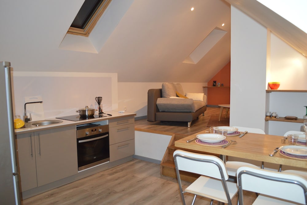 Cottage in Hautvillers (5min. Epernay, 15min. Reims) for 2-4 people.