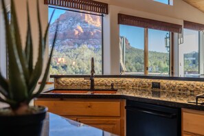 Interior - Amazing Views~Firepit~HotTub~Hiking Trails Home (Sedona)