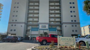 Unclassified image, 4 of 45, button - 2BR OF Crescent Beach. Enclosed pool. Great location! (North Myrtle Beach)