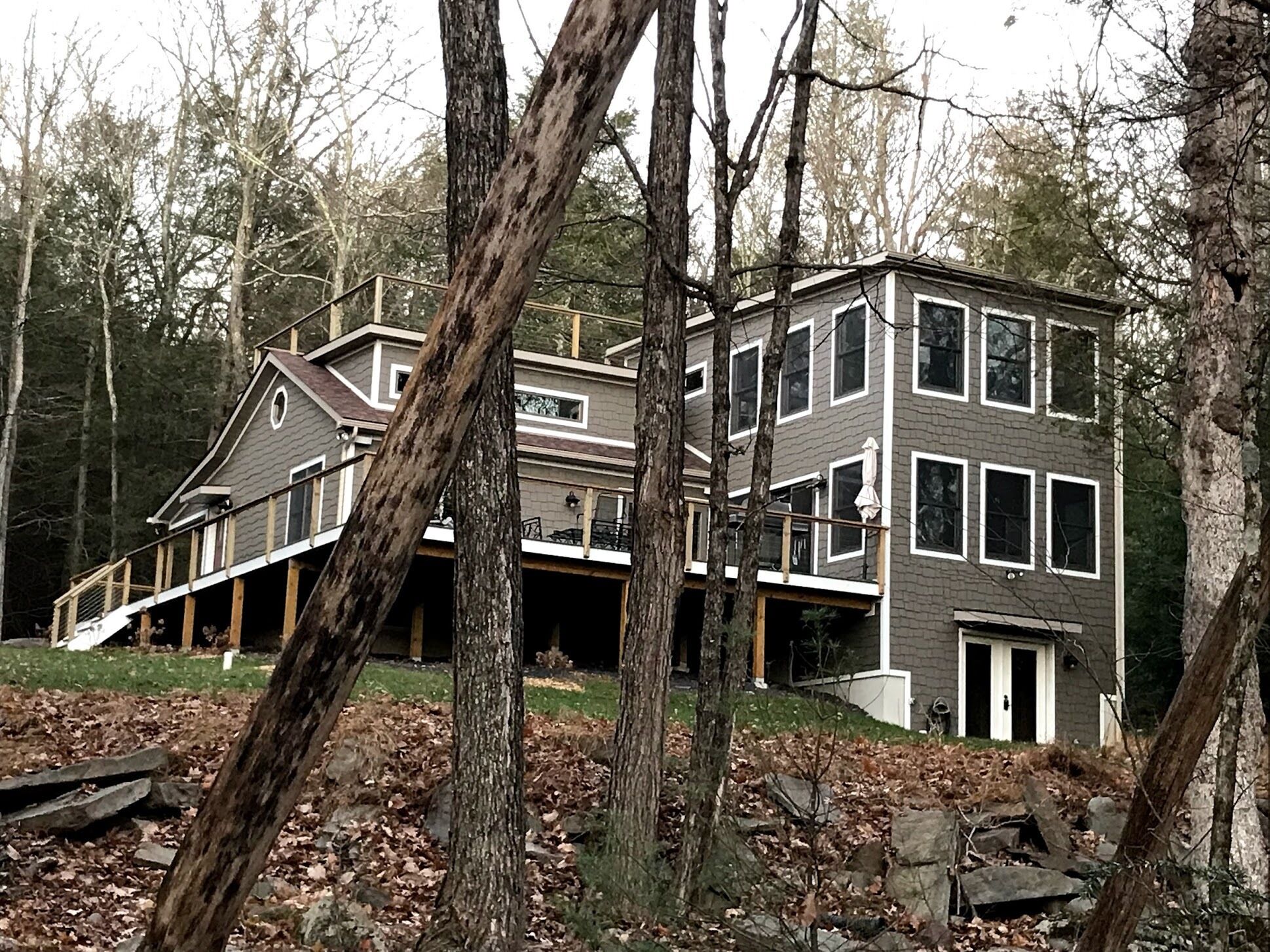 New Catskills/Delaware River /Private Mountain Home/100 from NYC/ ski, raft