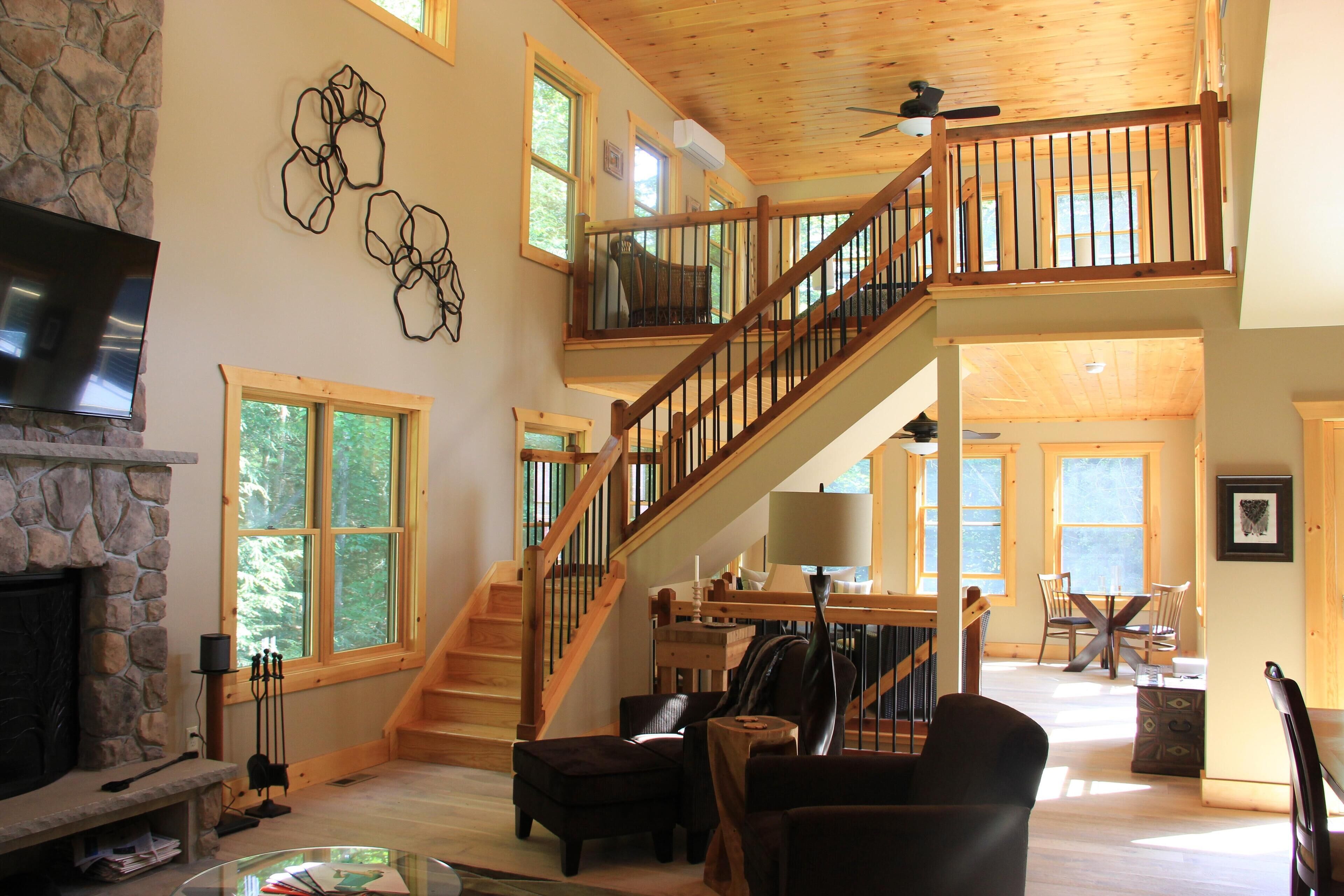 New Catskills/Delaware River /Private Mountain Home/100 from NYC/ ski, raft