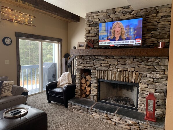 Smart TV, fireplace, video games, DVD player