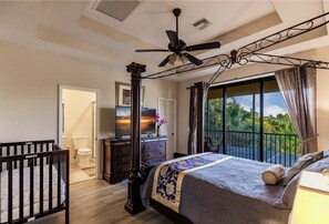 6 室のベッドルーム、低反発ベッド、アイロン / アイロン台、旅行用ベビーベッド