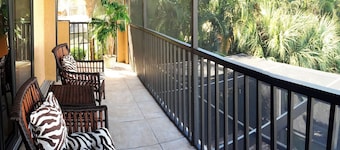 6 sovrum underbara Waterfront Home Med brygga, panorama vattenutsikt, promenad till stranden,