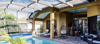 6 soveværelser Gorgeous Waterfront Home Med dock, panorama udsigt over vandet, gå til stranden,