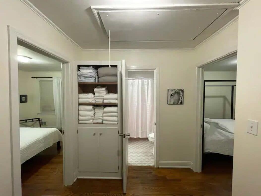 3 bedrooms, desk, iron/ironing board, free WiFi