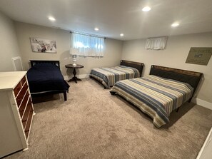 4 bedrooms, iron/ironing board, free WiFi, bed sheets