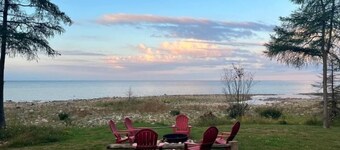 Drummond Island Hotel & Vacation Homes - Star Gazer Cottage