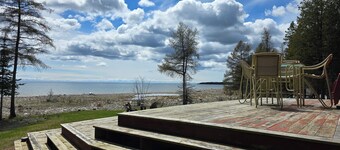 Drummond Island Hotel & Vacation Homes - Star Gazer Cottage