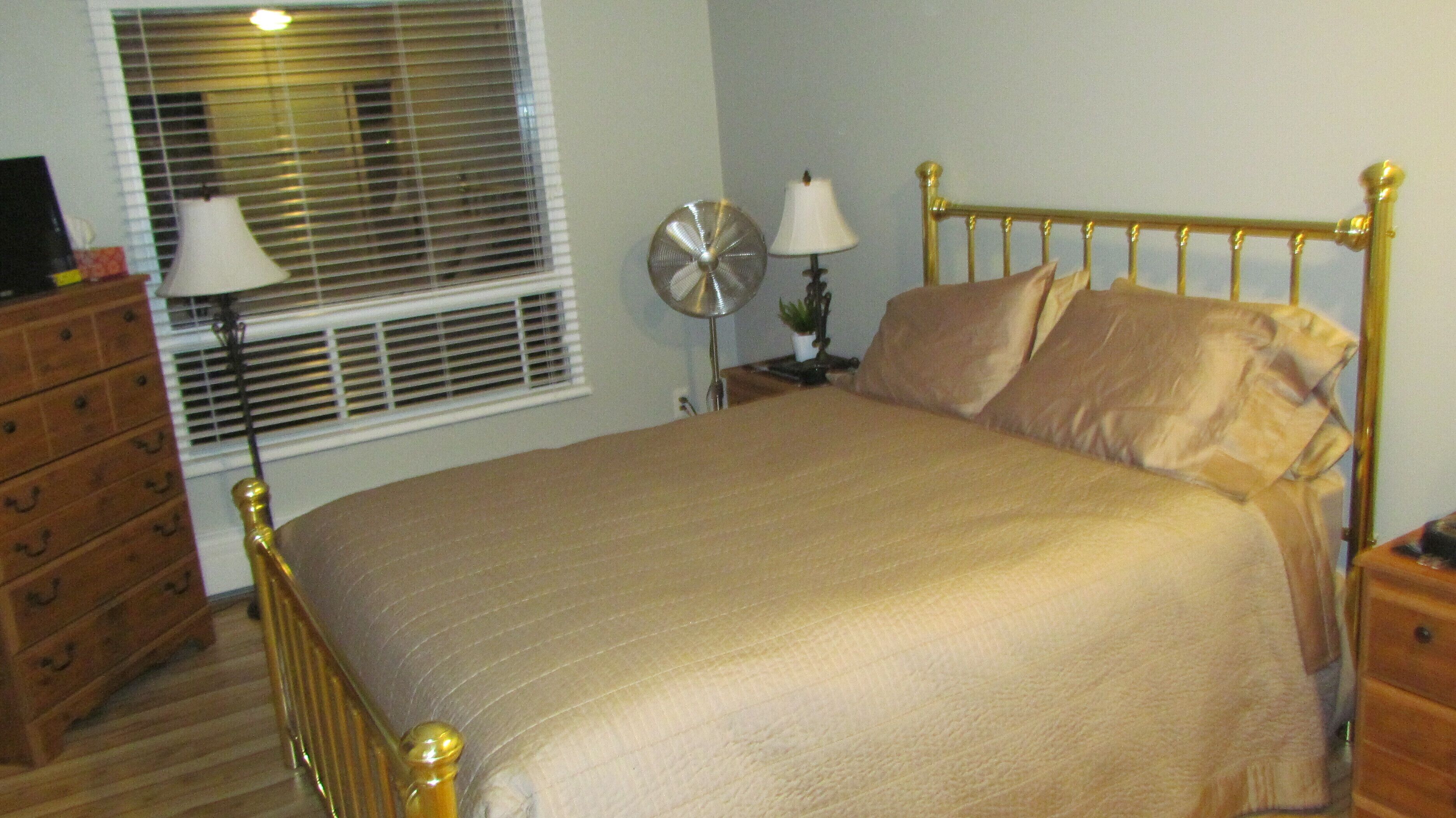 Braebourne Manor - Furnished Two Bedroom Condo