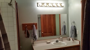 Lots of luxurious towels provided