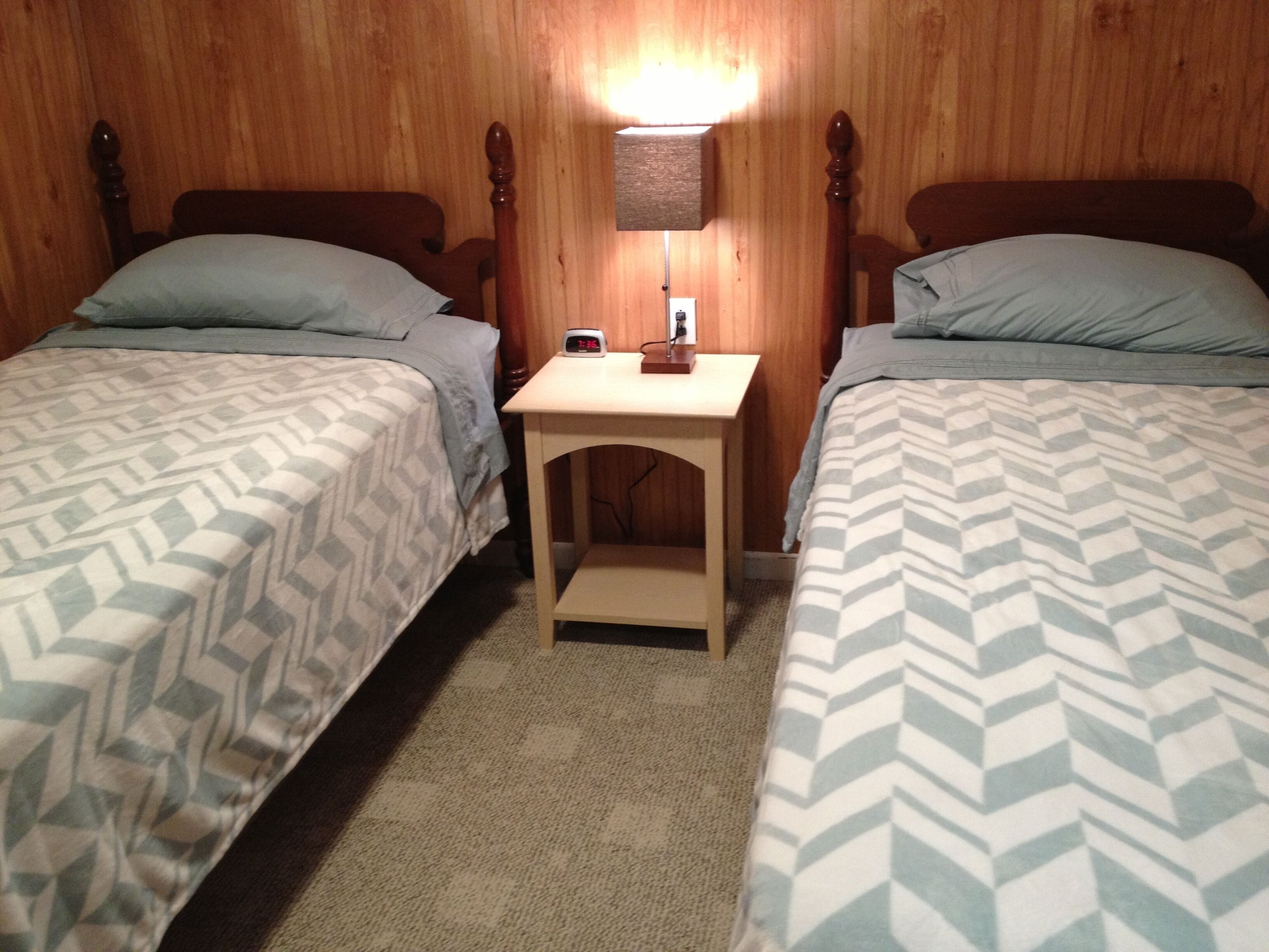 HONEYHOLE 3BR.  Beautiful, spacious, and best of all...NO BUNK BEDS!