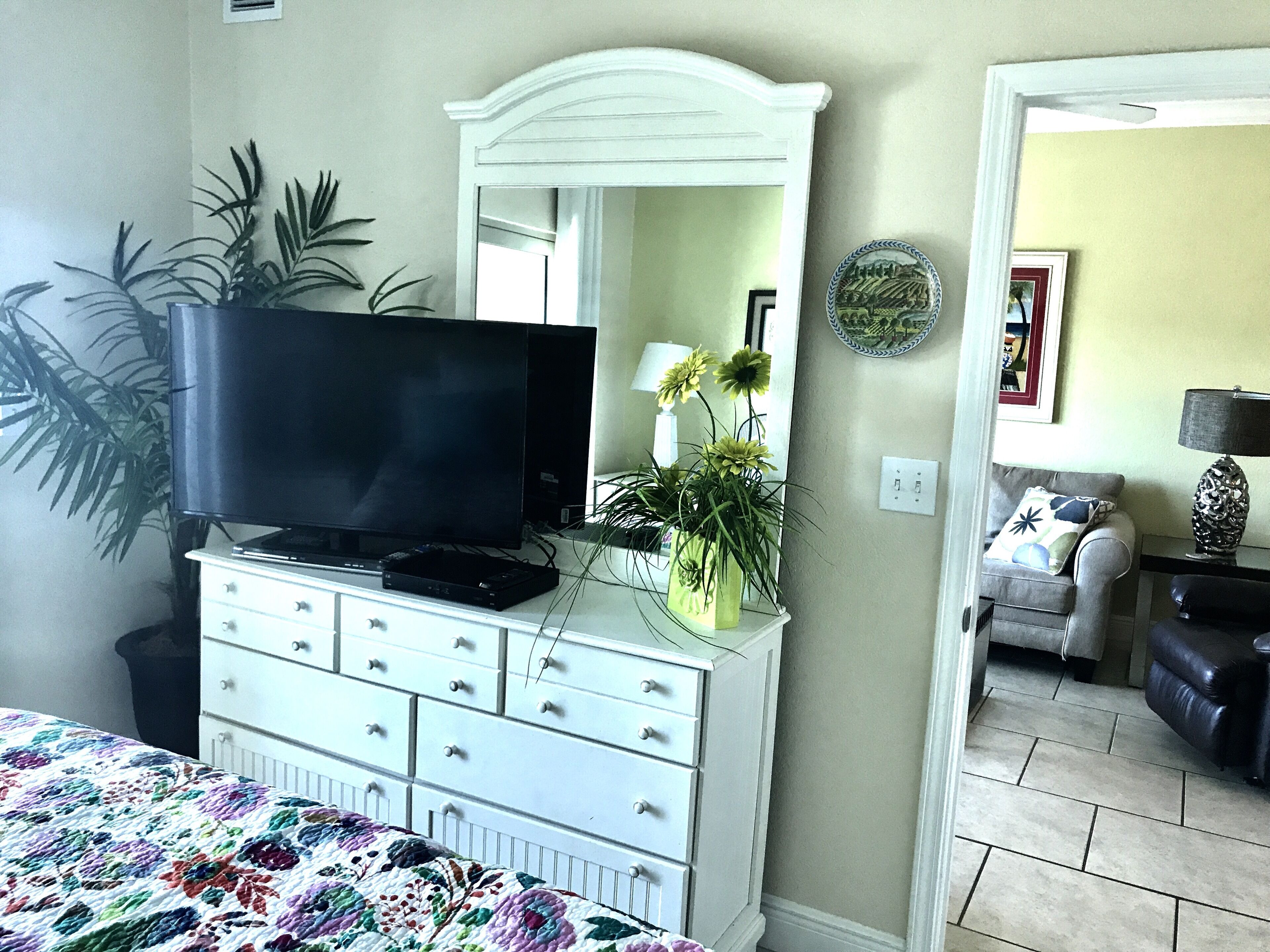 NEW LOWER RATES.   Direct Ocean View