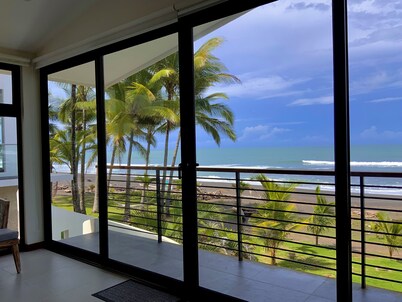 BEACH & OCEANFRONT stunning 6-bedroom home.
