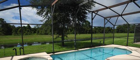 Piscina all'aperto