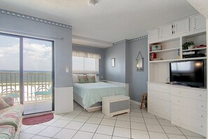 Bügeleisen/Bügelbrett, kostenloses WLAN, Bettwäsche