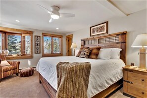 7 bedrooms, iron/ironing board, travel cot, WiFi