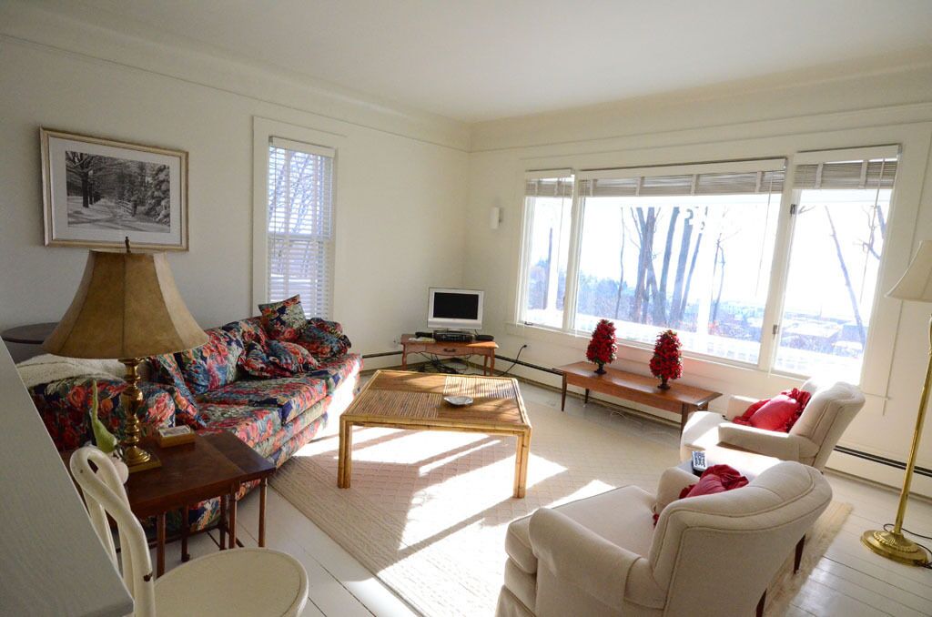 Rarely Available Vintage East Bluff Drive Cottage