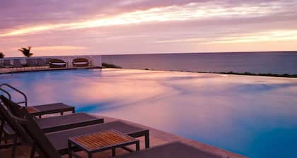 RW BIMINI RESORT. 2 Bett / 2bath Einheit, 6 Personen.<br>Auch ein 65 Fuß Boot Slip für $ 250 / Tag