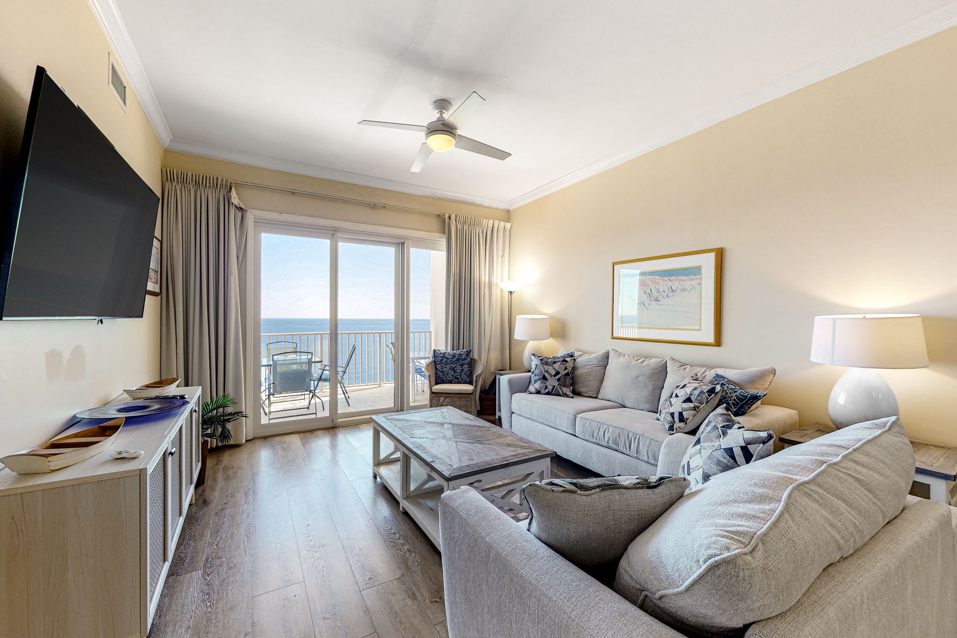 Gorgeous beachfront penthouse condo with pool & beach views