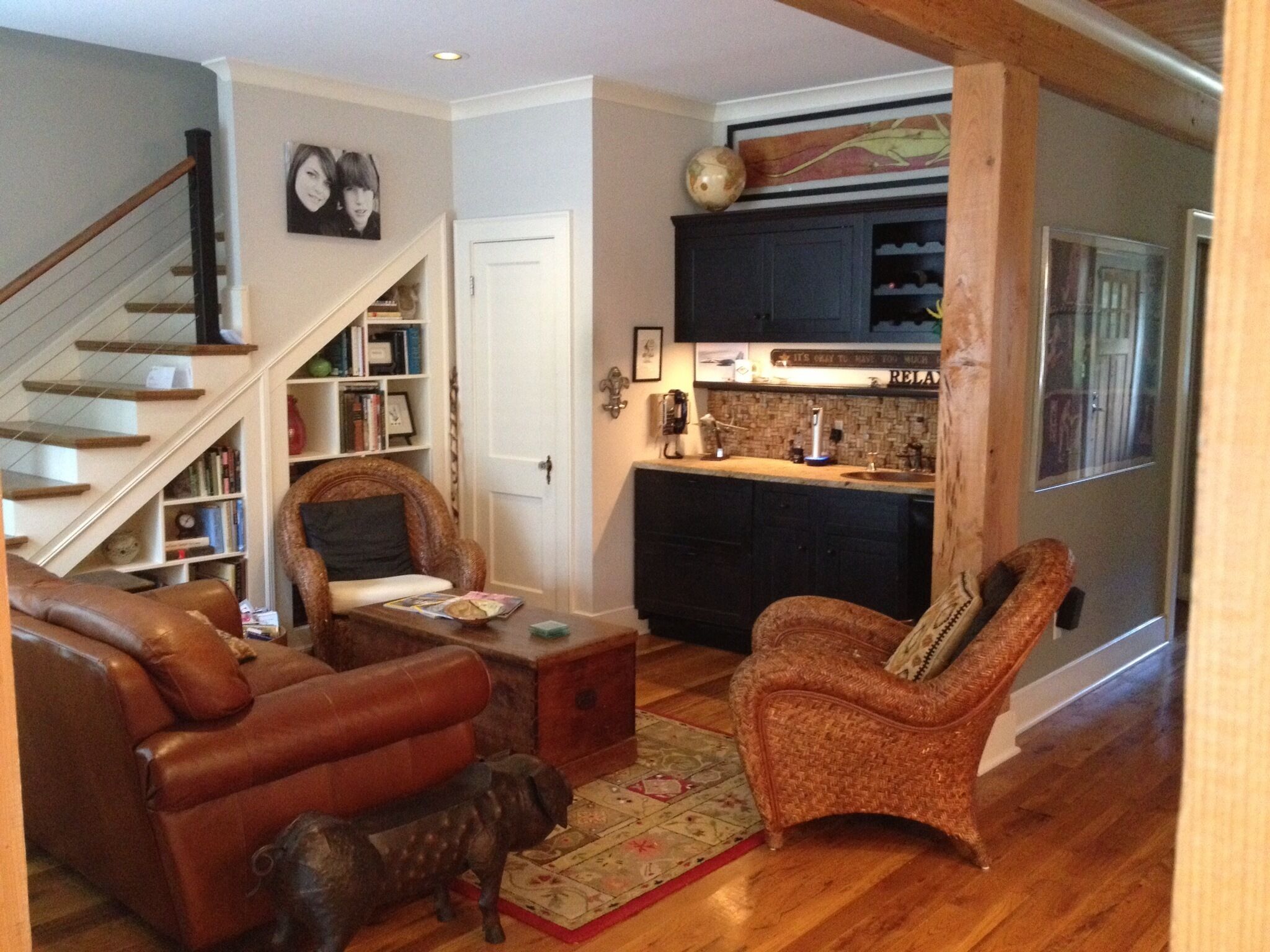 Walking distance to Campus and The Square.