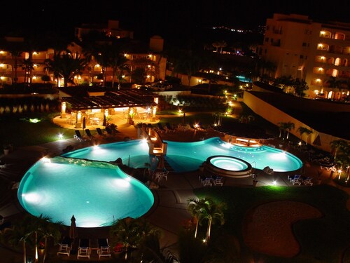 3700 Sf Oceanfront Penthouse in Cabo Mexico - Las Mananitas