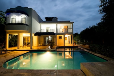 Villa Torres Cozumel es un privado de lujo frente al Inicio