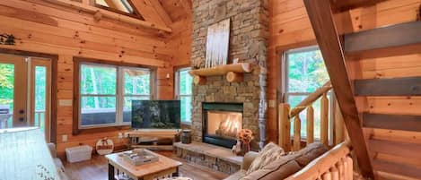 Smart TV, fireplace