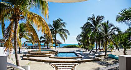 4BR / 4BA Caribbean Seafront, 2-Level Island Home, Pool, Kayaks, and Privacy