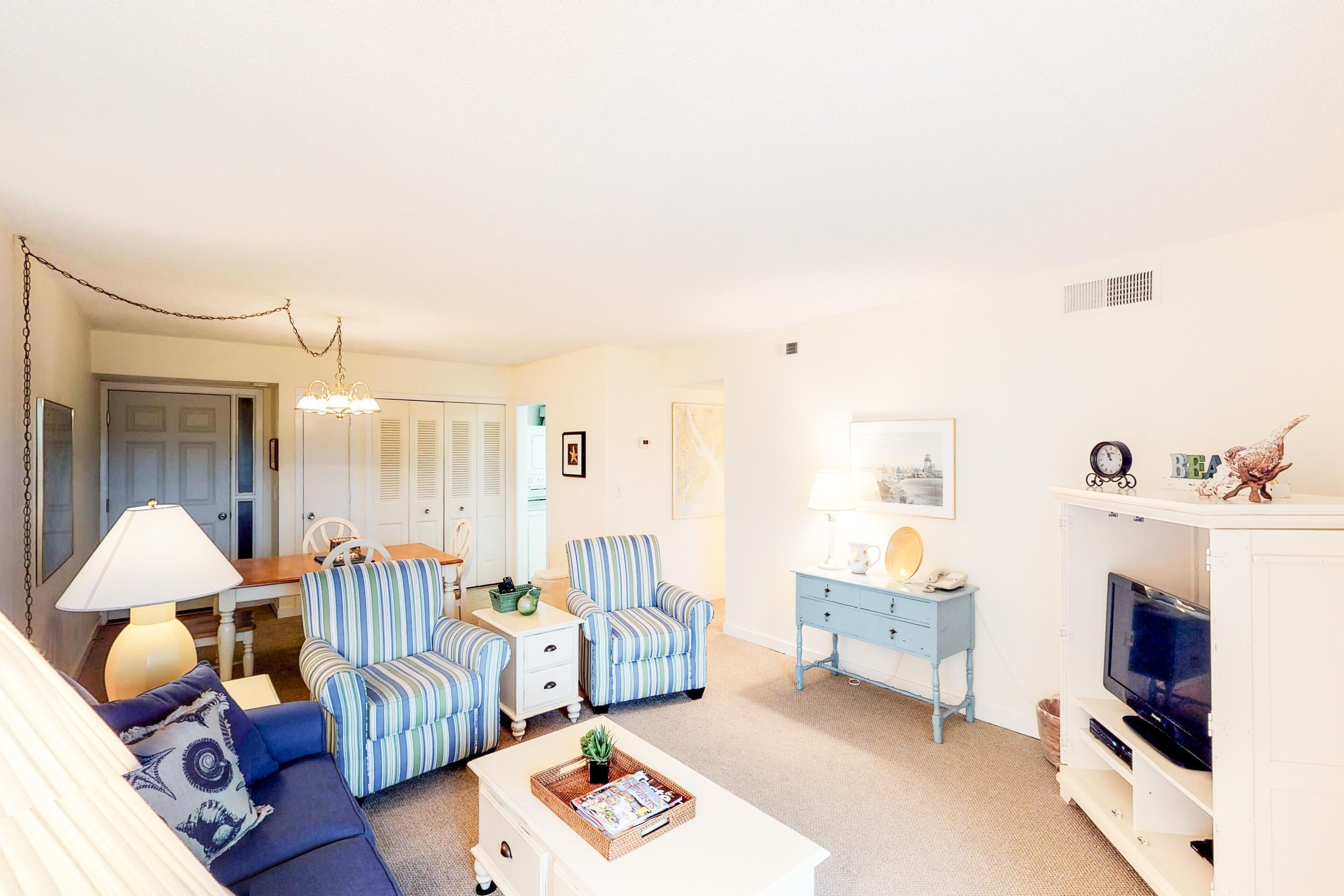 Lovely villa with central AC, and easy beach access