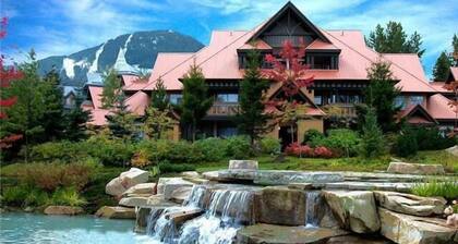 Top Floor Views of Blackcomb Mountain, Short Walk to Gondolas