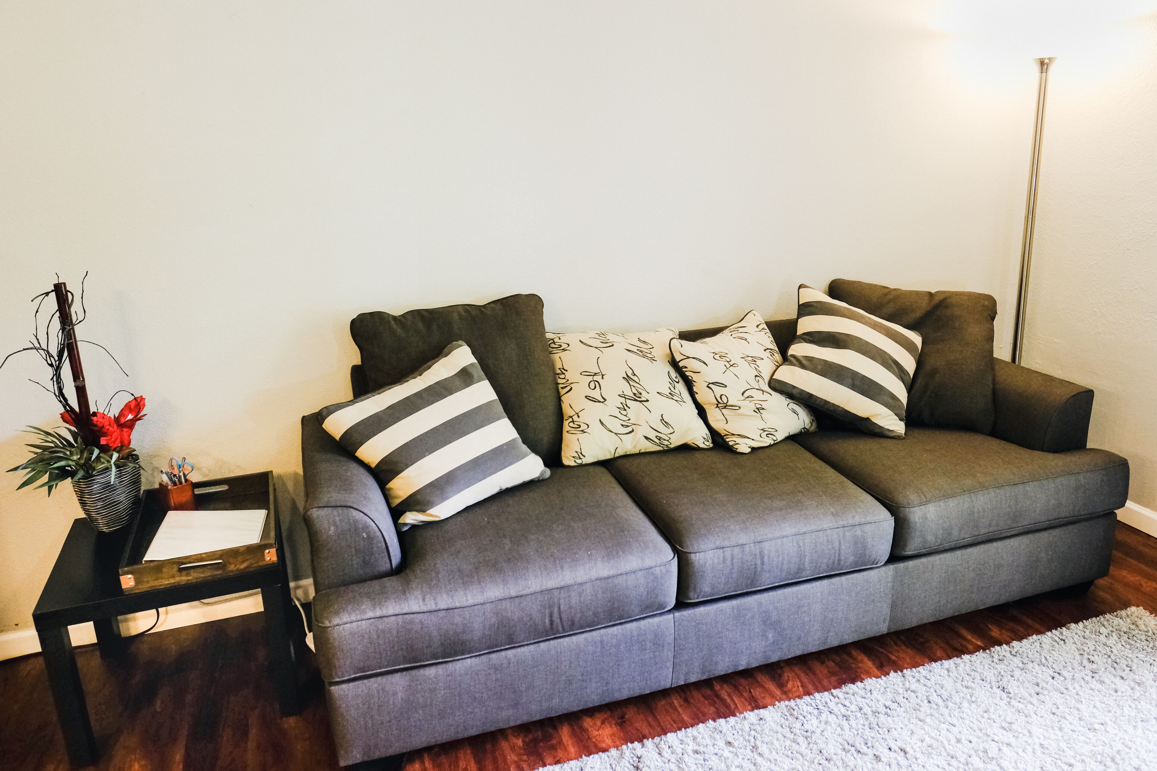 Lovely Fully Furnished 1 Bedroom by the Deschutes River