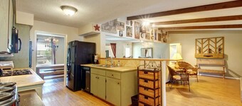 ⭐️Rustic TexMex Home⭐️Close to Downtown⭐️Big Pool⭐️