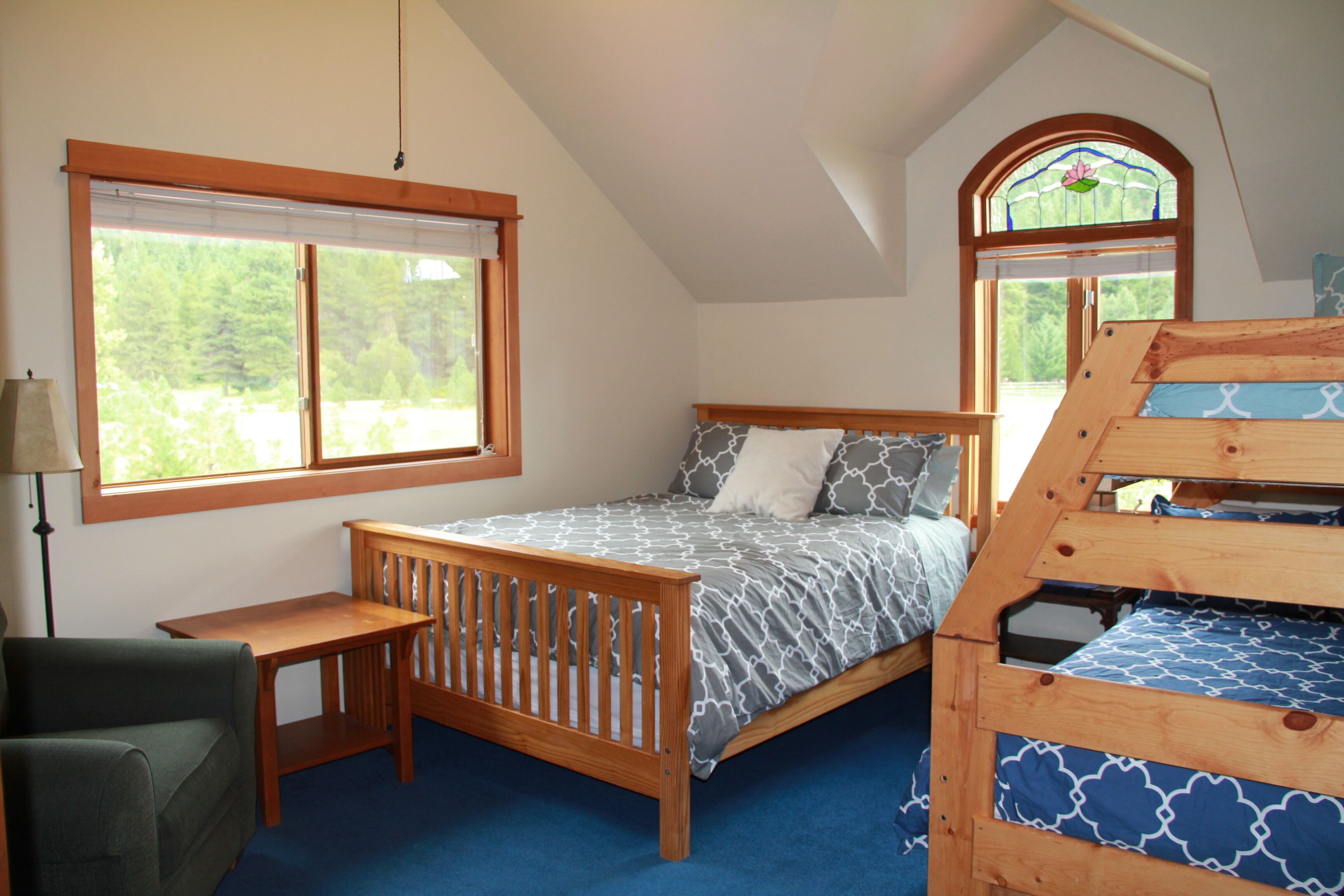 Silvermoon Mountain Lodge - Family Friendly, Game Room, WiFi, Hot Tub