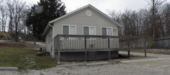 Lakeview Bungalow Retreat på Captain Ron's # 6