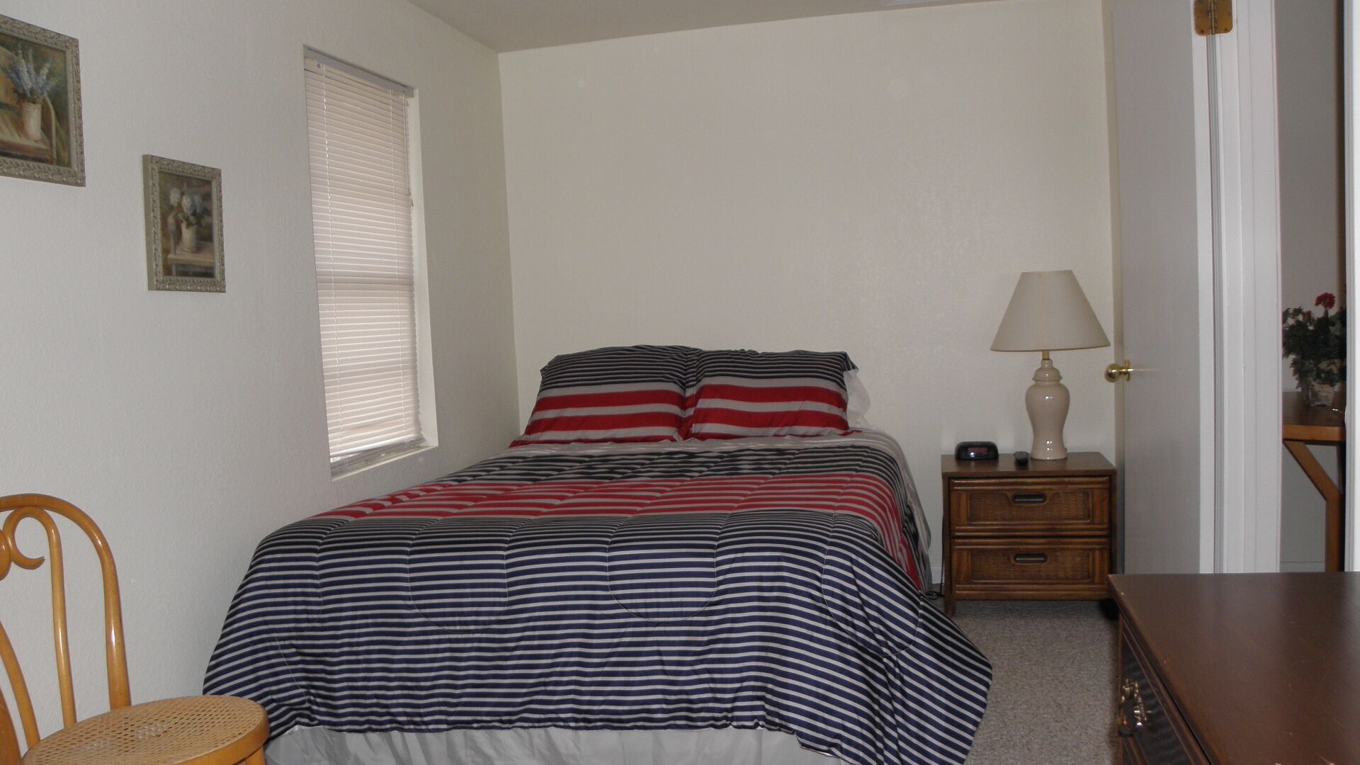 Lakeview Bungalow Retreat on Captain Ron's #6