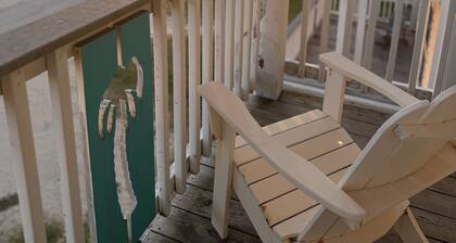 TipSea Turtle New Launch. Upeat merinäkymät ja askeleen päässä rannalta!