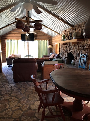 Smart TV, fireplace - 5-bedroom vacation home just steps from the Frio River (Concan)