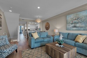 Flat-screen TV - Bikini Bottom | 🌊 Gulf-Front Townhome + Pool + Garage + Pet Friendly 🐾 (Navarre)