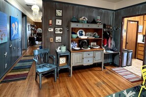 Interior - A Spectacular View of the Bay! ⚜️⛱️⚓️✨ 6 mins to the beach! Great for big groups (Seaside)