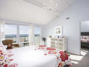 4 bedrooms