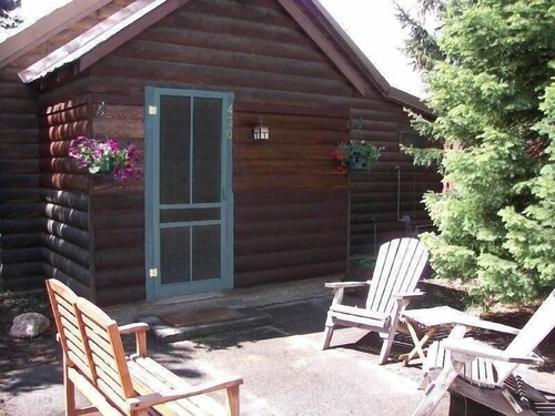 West Yellowstone Cabin