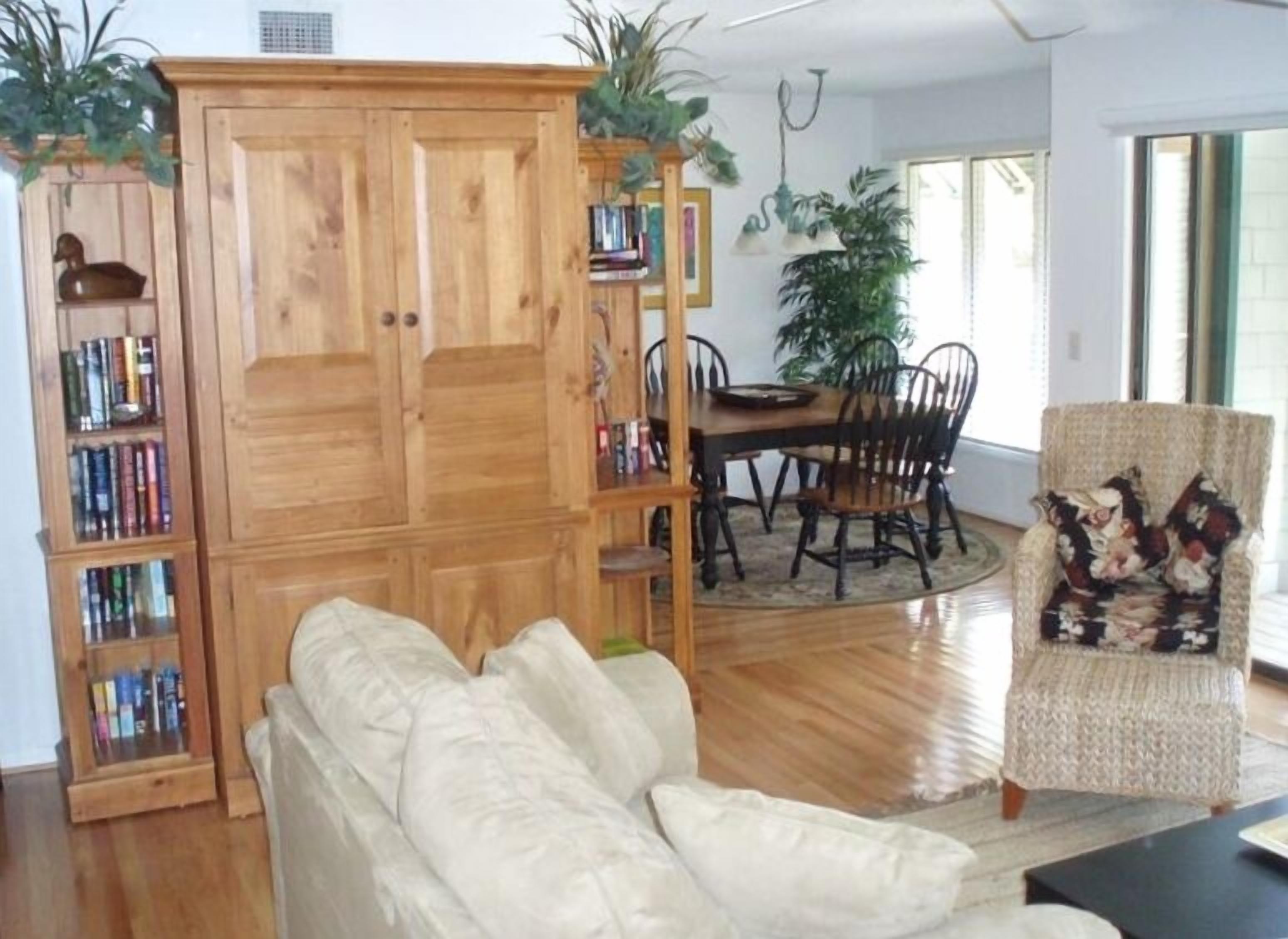 July23-26 avail.Resort AMENITIES.Next to Sanctuary Hotel. Close to beach. 