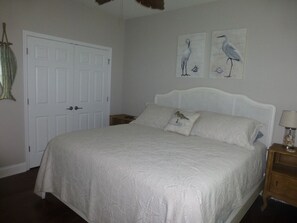 7 bedrooms, iron/ironing board, WiFi, bed sheets
