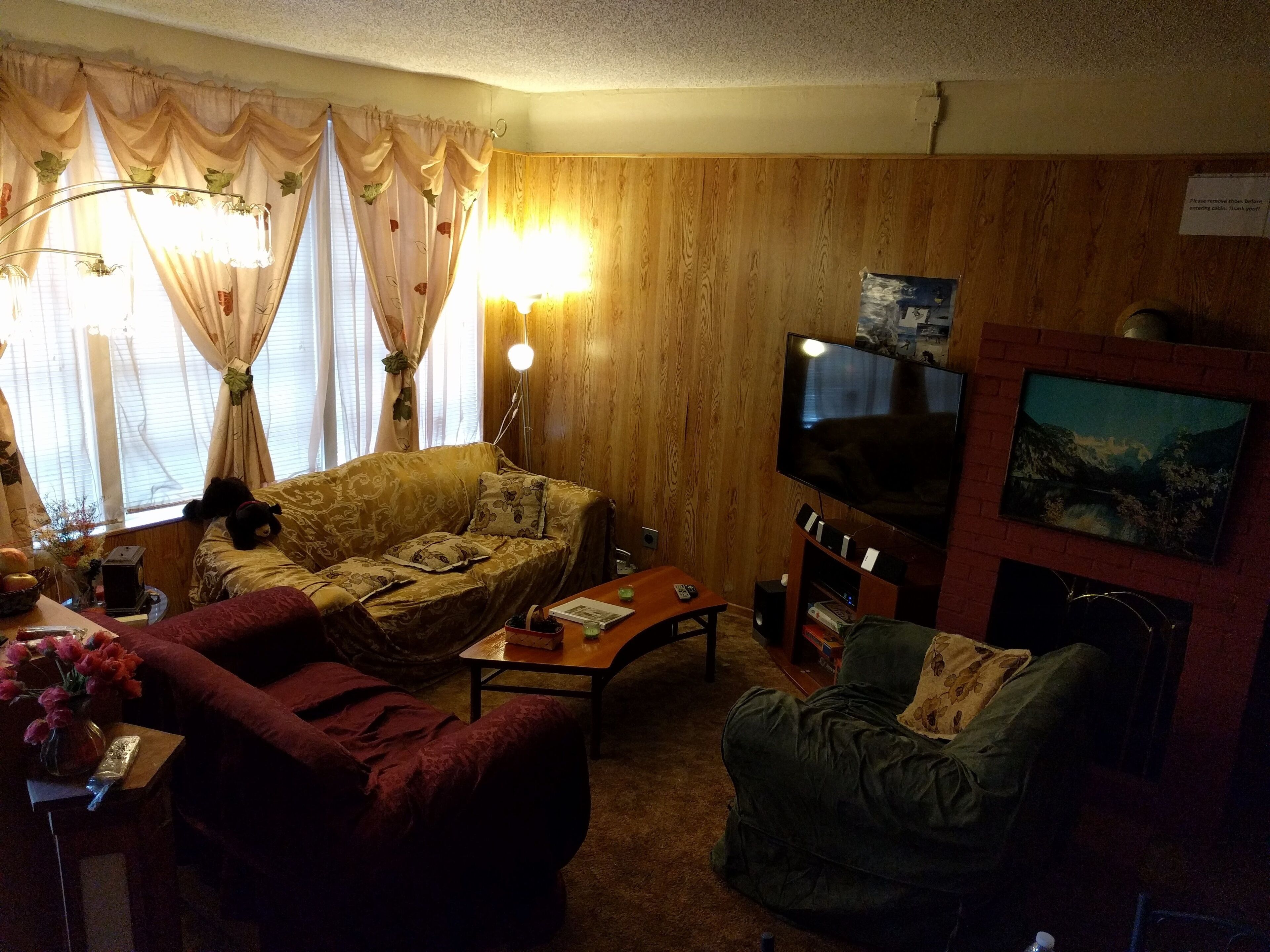 Cozy Cabin Near Lake Gregory