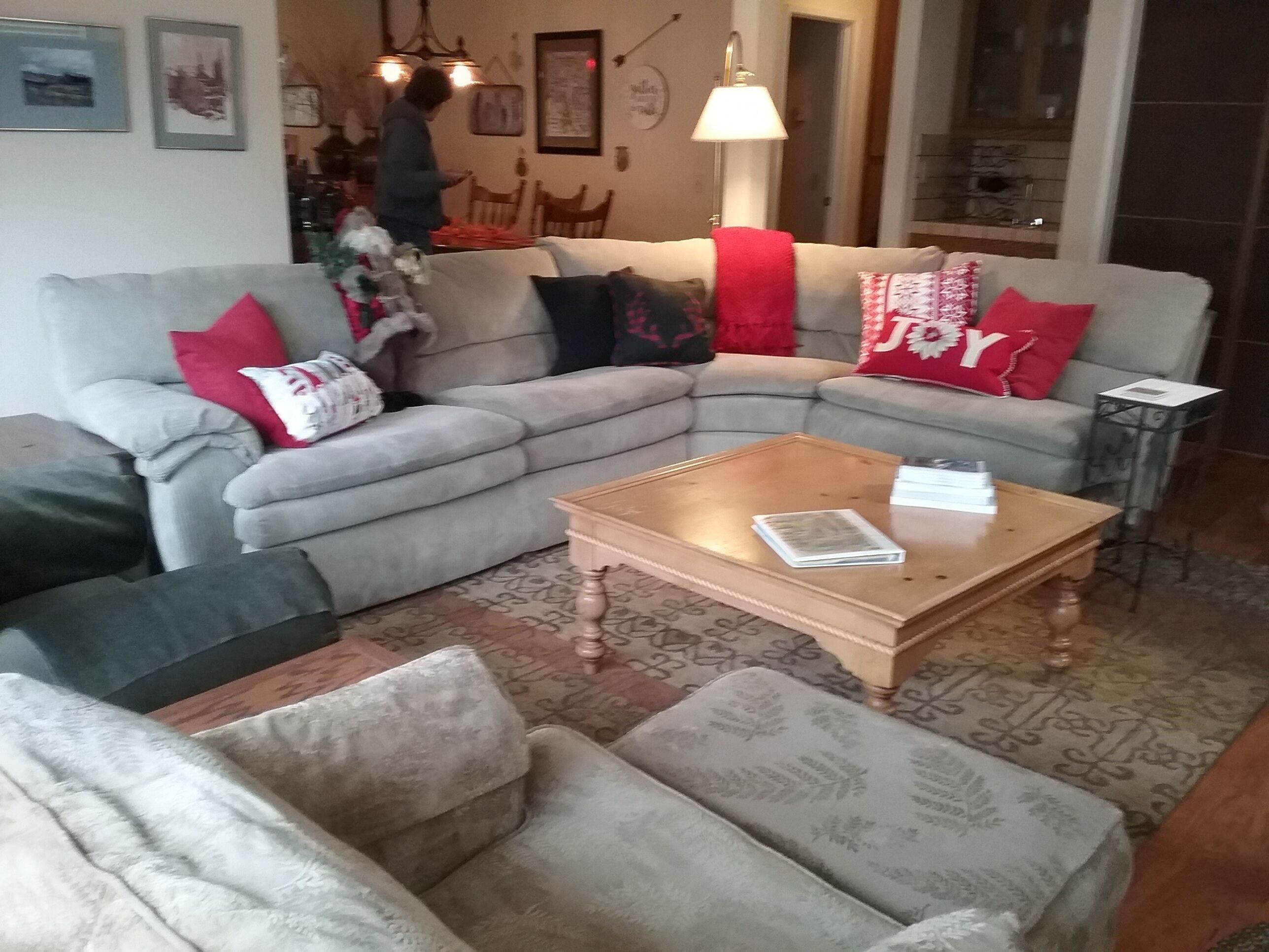 MOUNTAIN RETREAT ON BEAUTIFUL POND AND GOLF COURSE