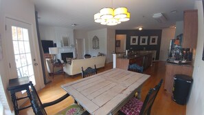 Dining -  - Gated 2 Bedroom Condo In Ballantyne  (Charlotte)