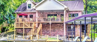 Centrally Located Lake House with a Secluded Feel Boat Slip Included