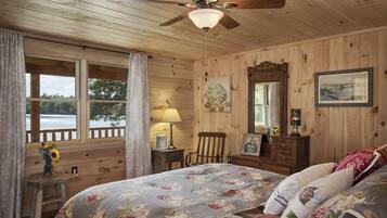 3 bedrooms, iron/ironing board, travel cot, free WiFi