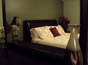 3 室のベッドルーム、アイロン / アイロン台、WiFi (無料)、ベッドシーツ